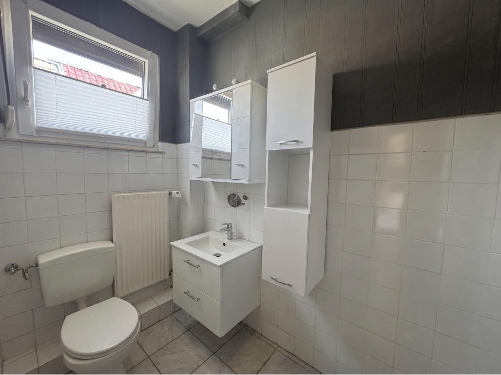Gäste-WC Doppelhaushälfte: Gäste-WC