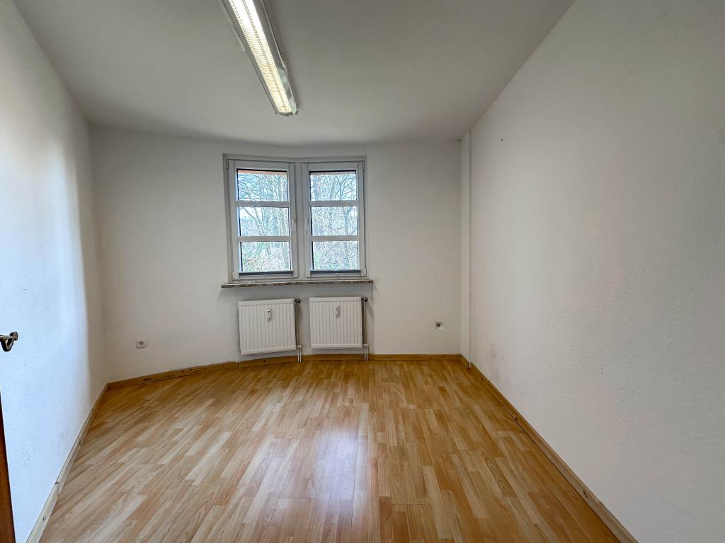 4 Zimmer Wohnung: Schlafzimmer 1
