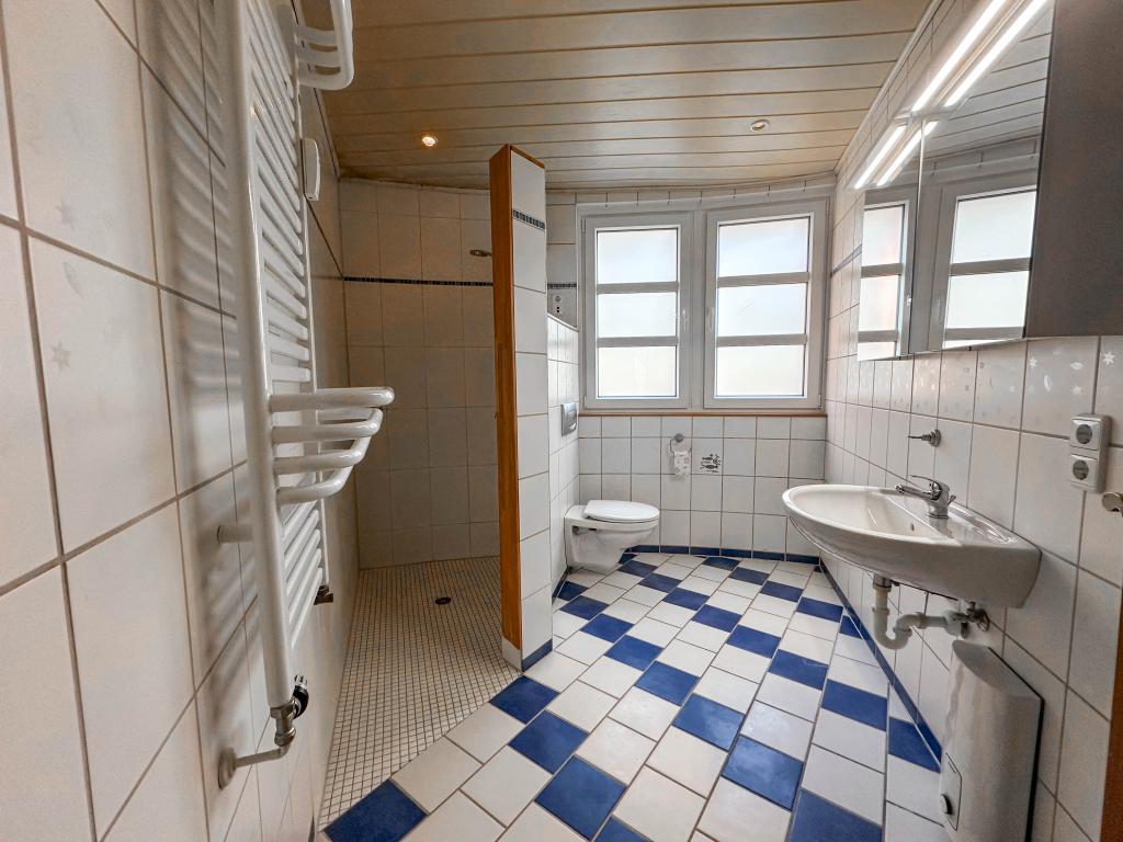 4 Zimmer Wohnung: Badezimmer