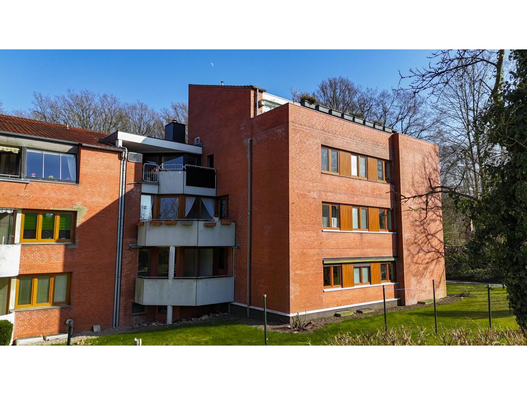 4 Zimmer Wohnung: Rückansicht des Hauses