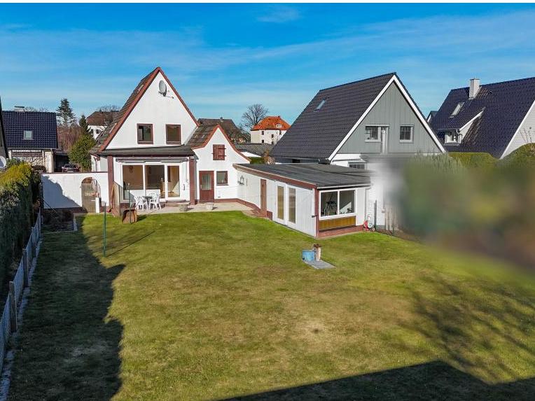 Einfamilienhaus: großzügiges Sonnengrundstück