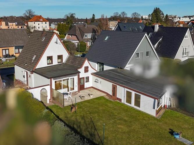 Einfamilienhaus: Rückansicht des Hauses