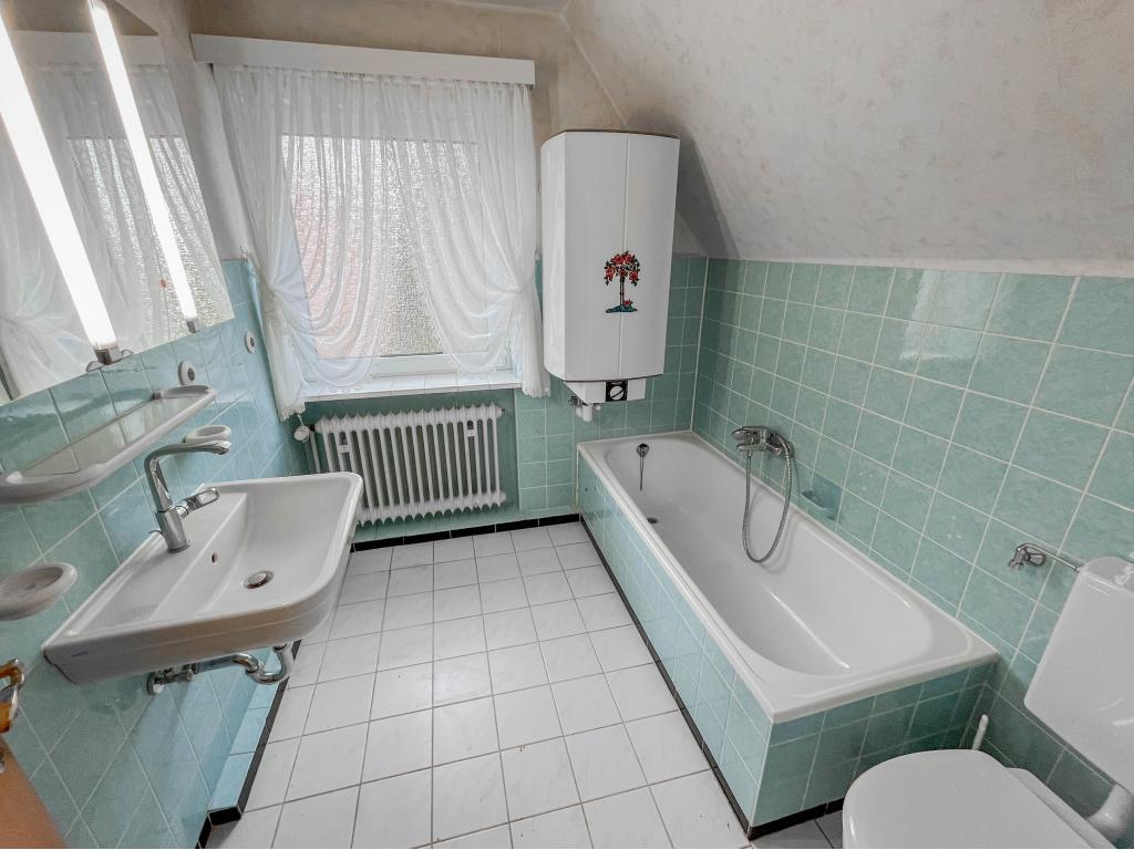 Einfamilienhaus: Badezimmer