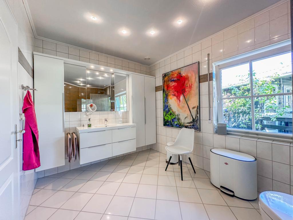 Einfamilienhaus: Badezimmer 2