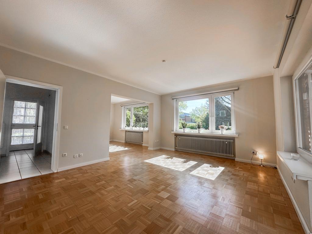 Einfamilienhaus: Wohn- und Esszimmer