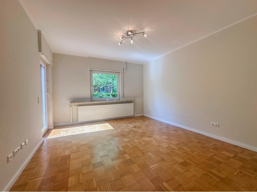 Einfamilienhaus: Schlafzimmer 1 im EG