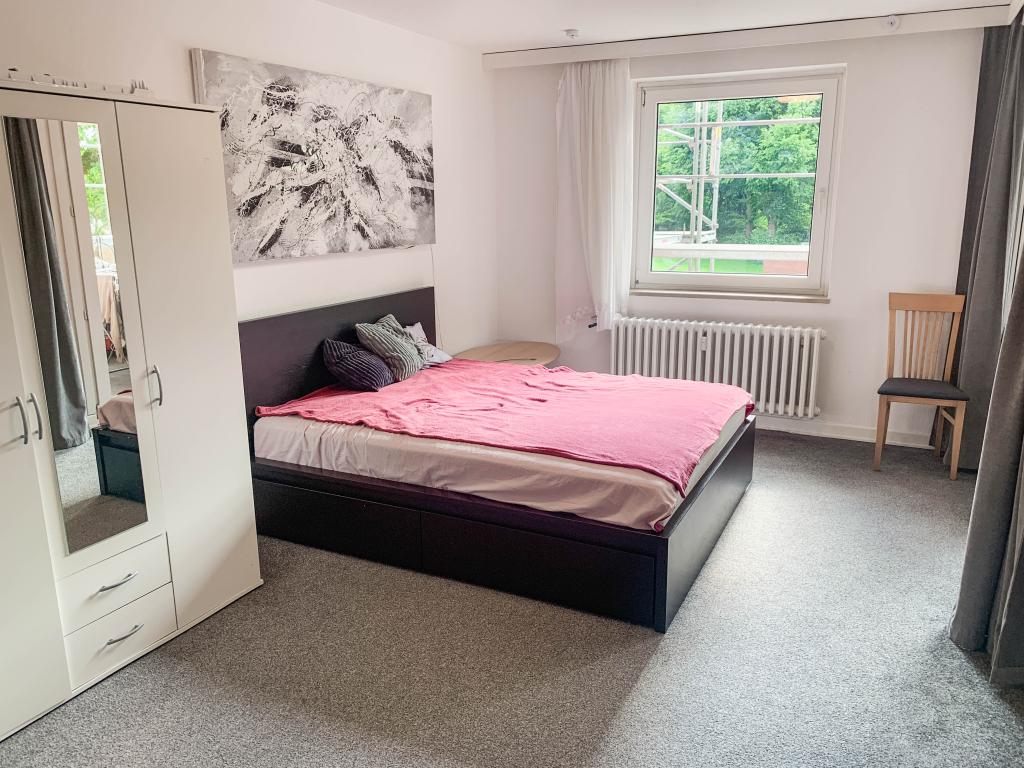 1 Zimmer Wohnung: Wohnzimmer