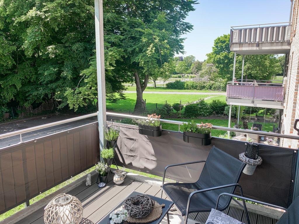 2 Zimmer Wohnung: Balkon