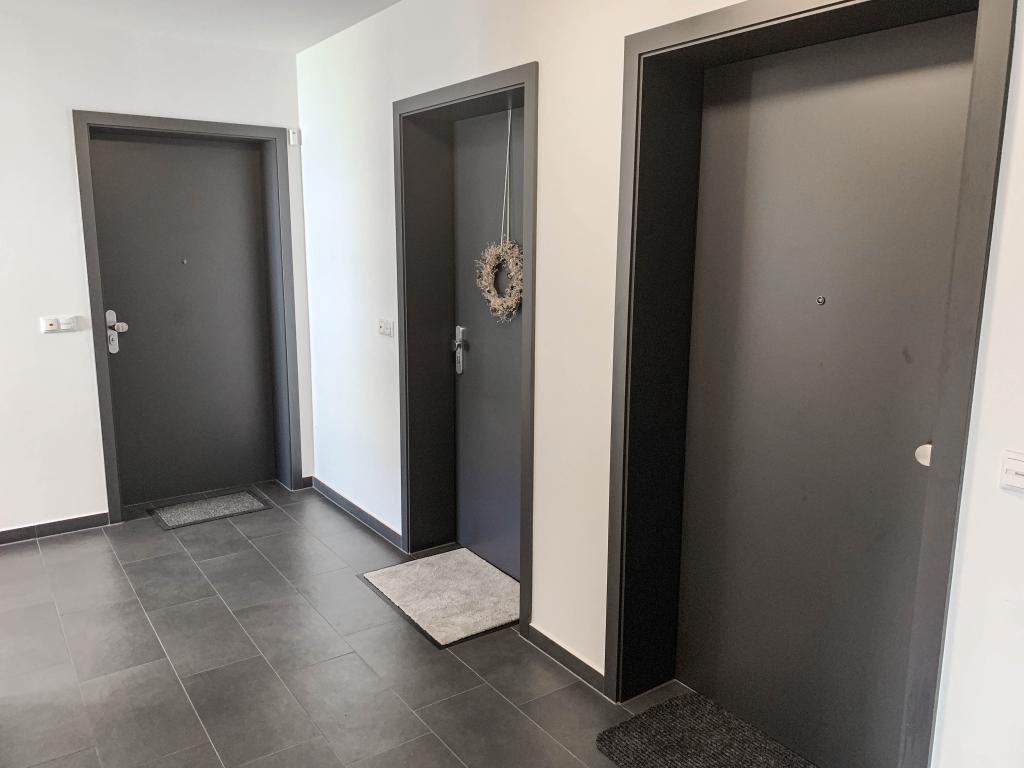 2 Zimmer Wohnung: Treppenhaus