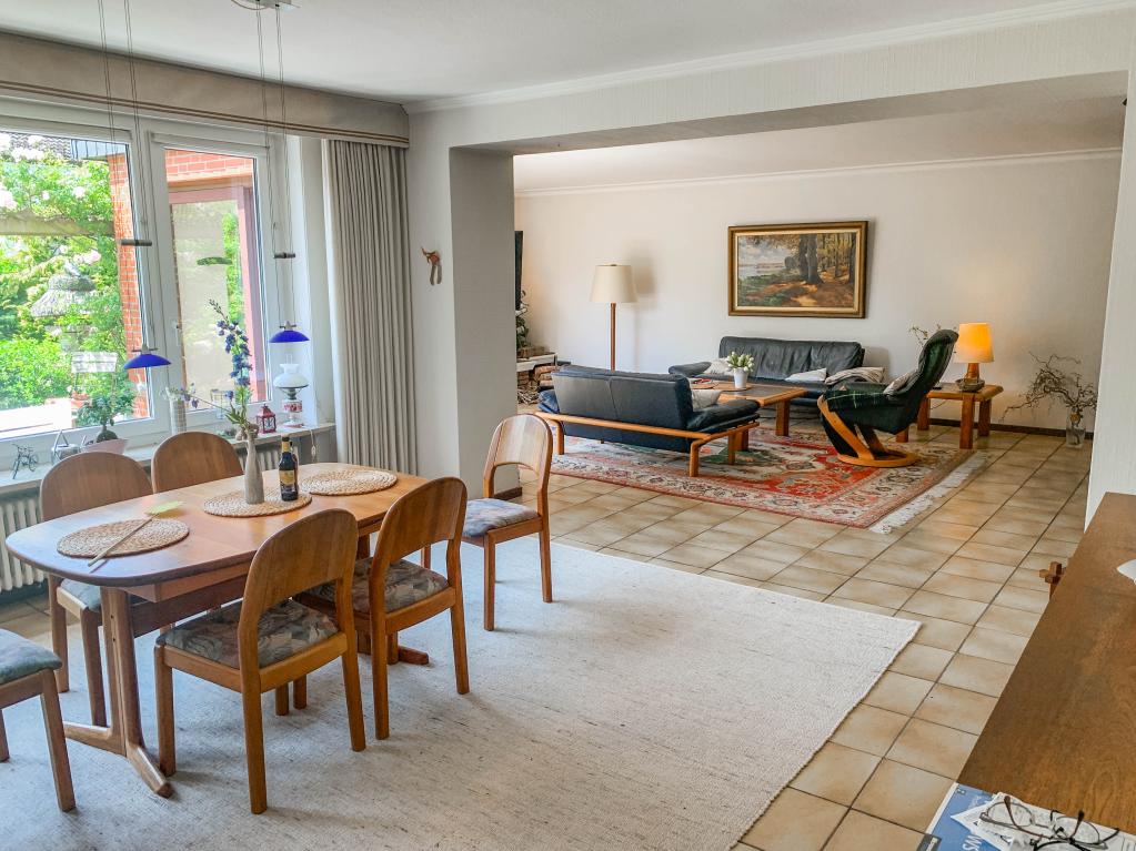 Reihenhaus: Wohn- und Esszimmer
