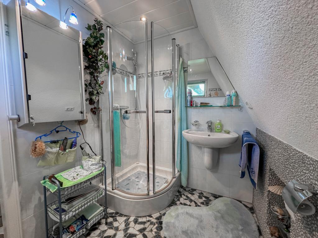 Einfamilienhaus: Badezimmer EG