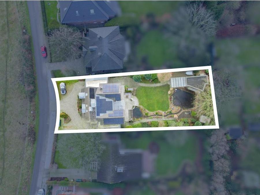 Villa: Luftansicht Grundstück mit 1.345 m²