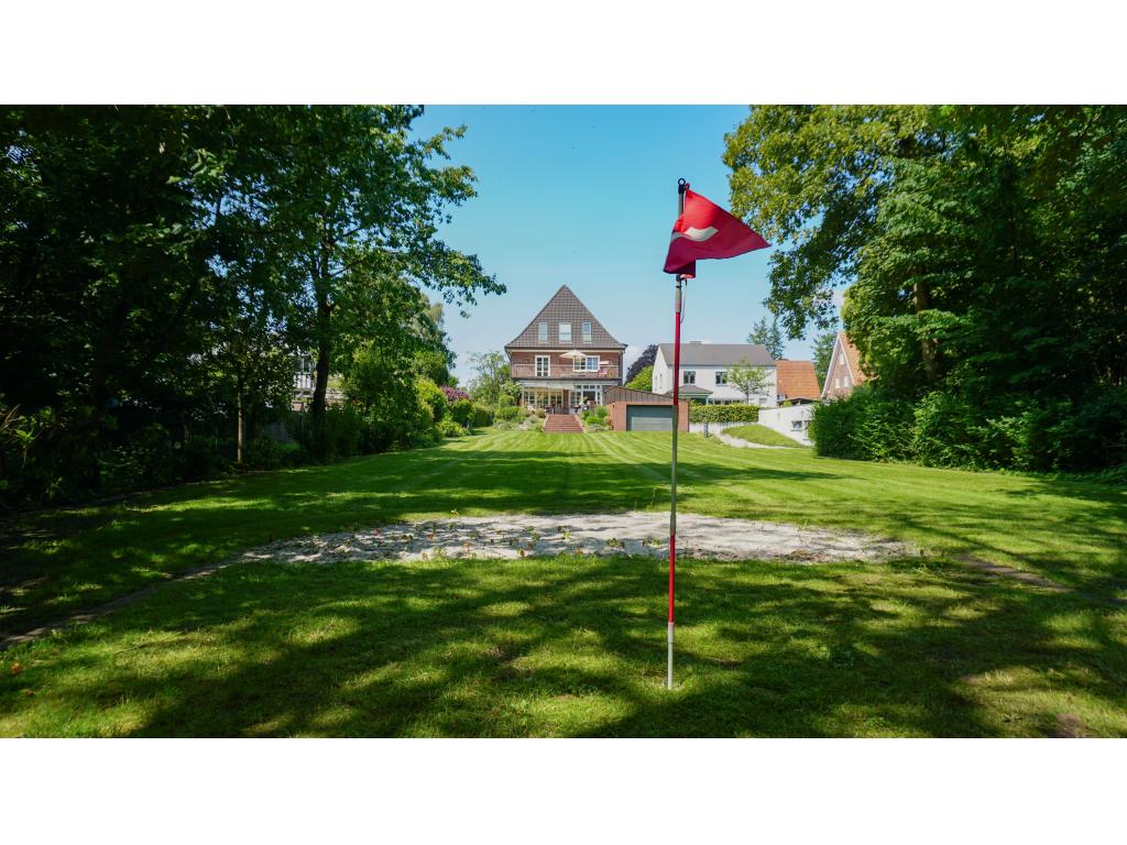 Villa: Ein Haus wie ein Hole-in-one