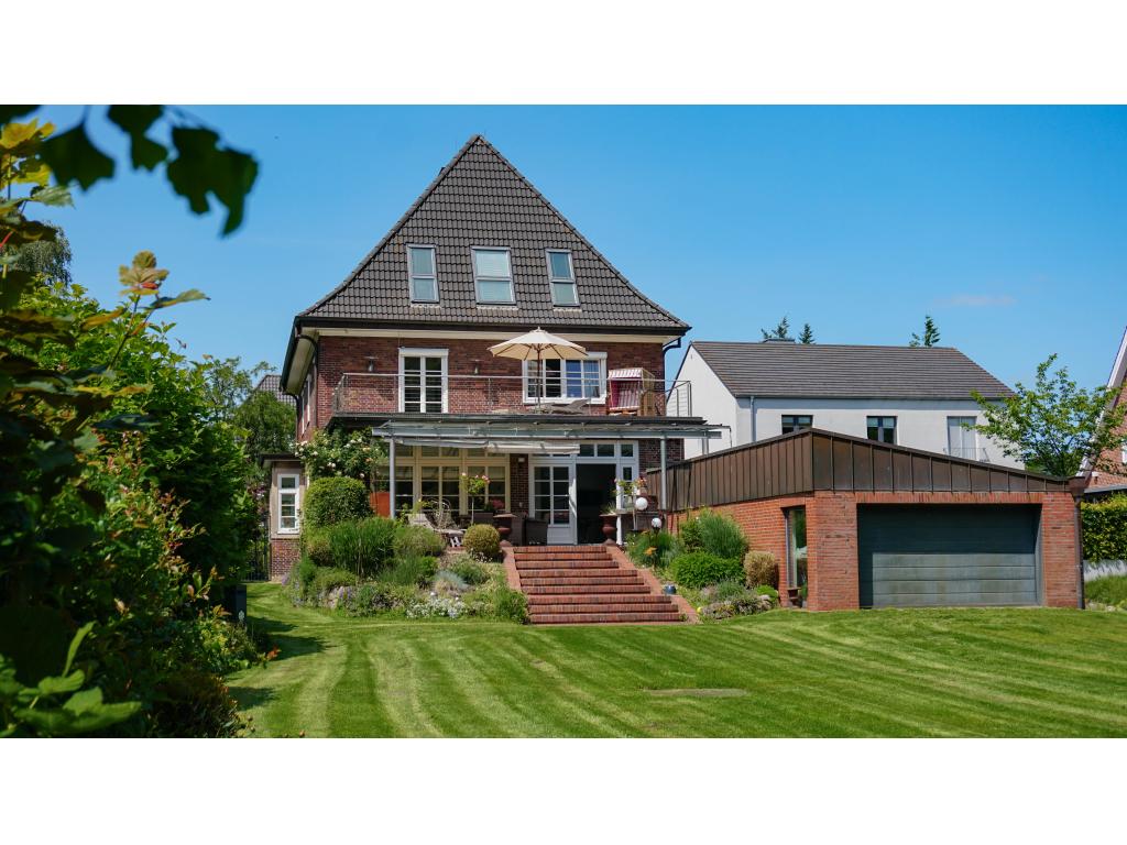 Villa: Historische Villa aus dem Jahr 1928