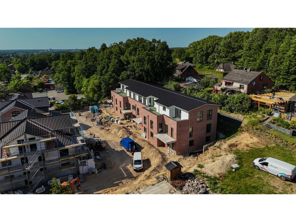 4 Zimmer Wohnung: Ostansicht