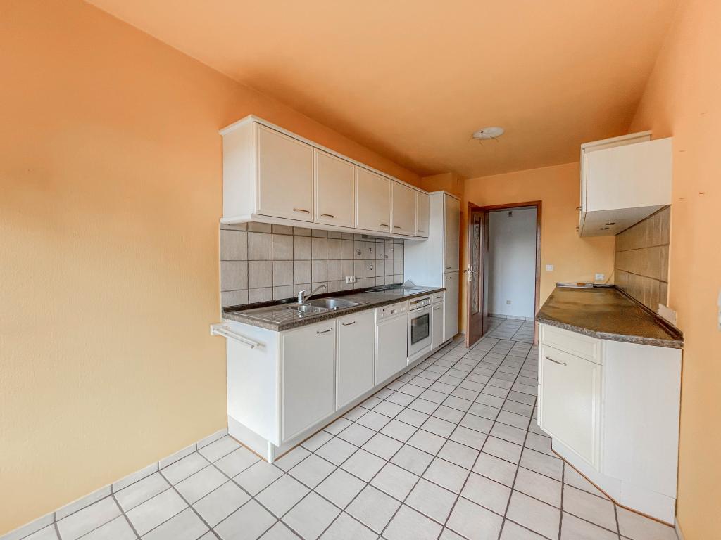 3 Zimmer Wohnung: Einbauküche