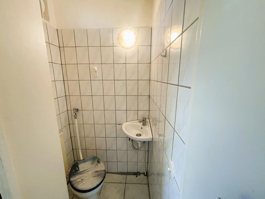 Reihenhaus: Gäste-WC