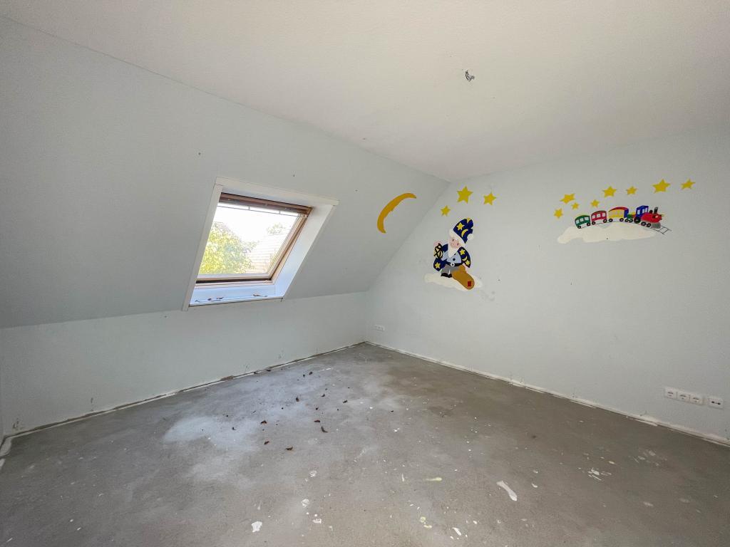Doppelhaushälfte: Schlafzimmer 4