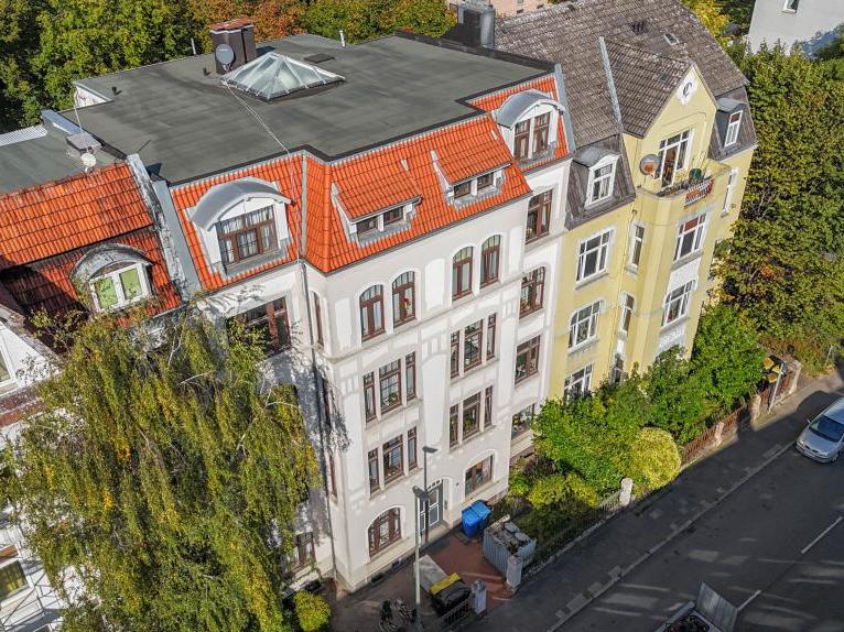 Mehrfamilienhaus: Schöner Altbaustil