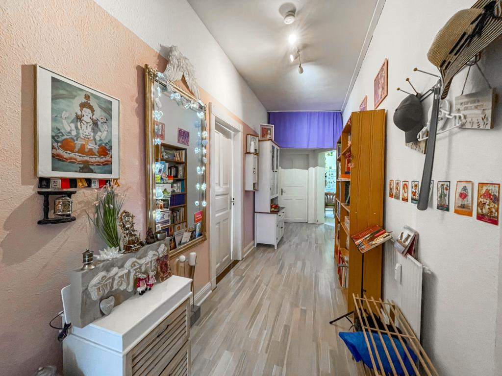 Mehrfamilienhaus: Flur - Wohnung 1. OG