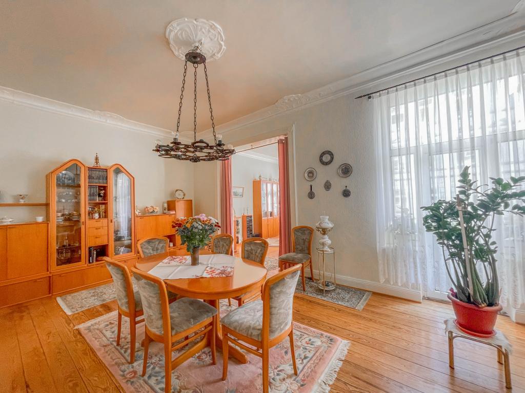 Mehrfamilienhaus: Esszimmer - Wohnung EG