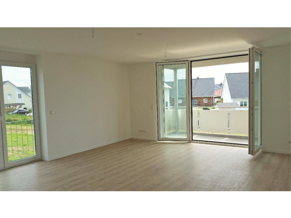 Mehrfamilienhaus: Wohn- und Esszimmer 2. OG