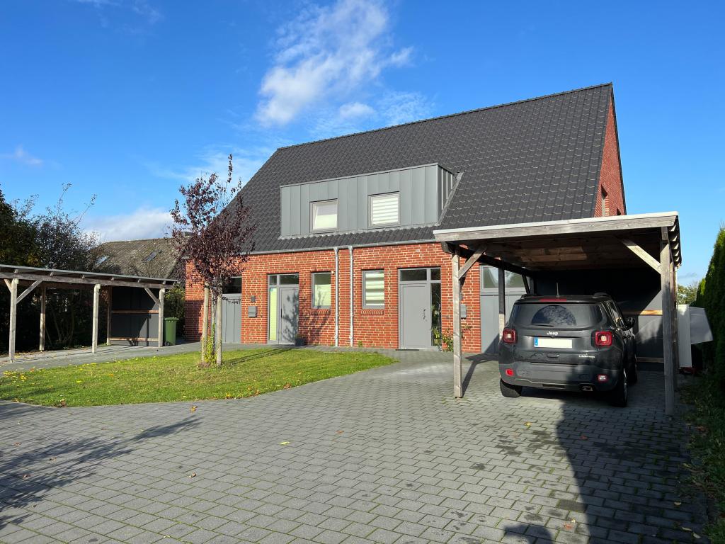 Doppelhaushälfte: DHH mit Carport