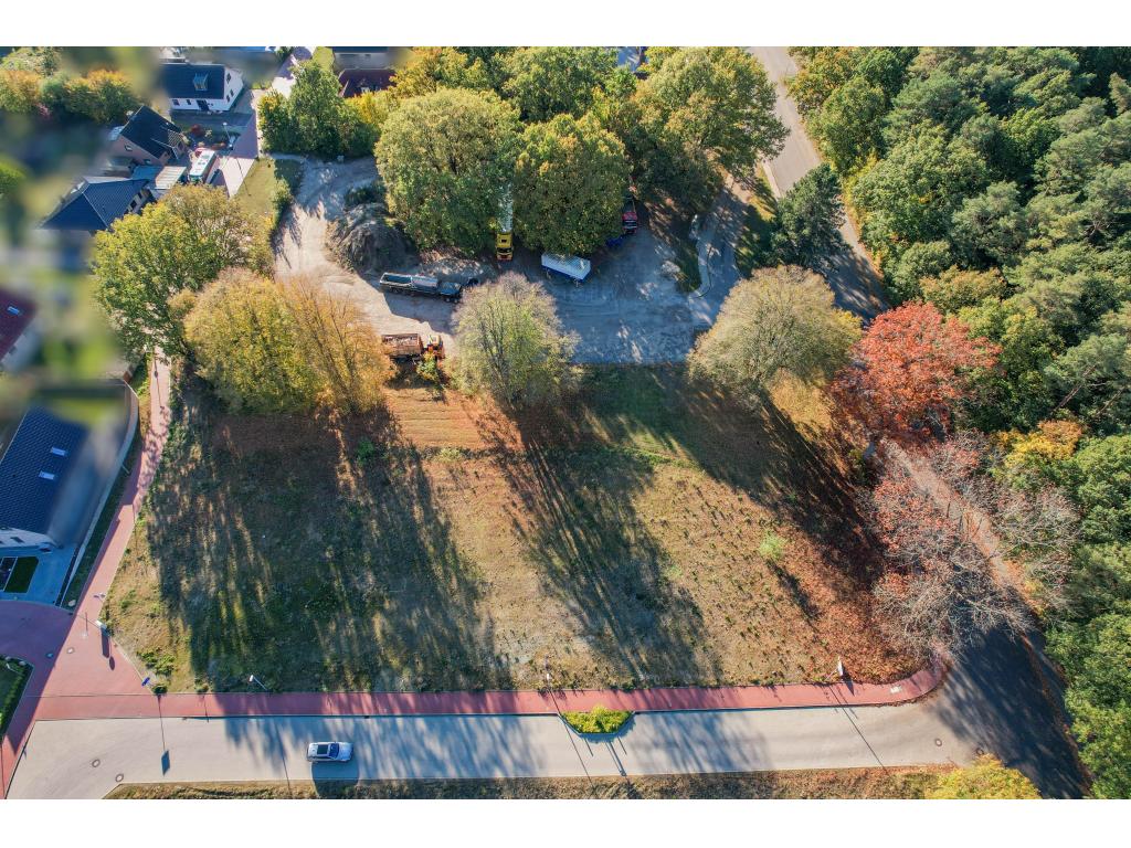 Baugrundstück 4 Zimmer Wohnung: Baugrundstück