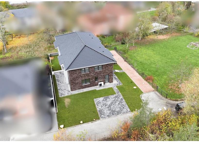 Vordergrundstück Doppelhaushälfte: Vordergrundstück