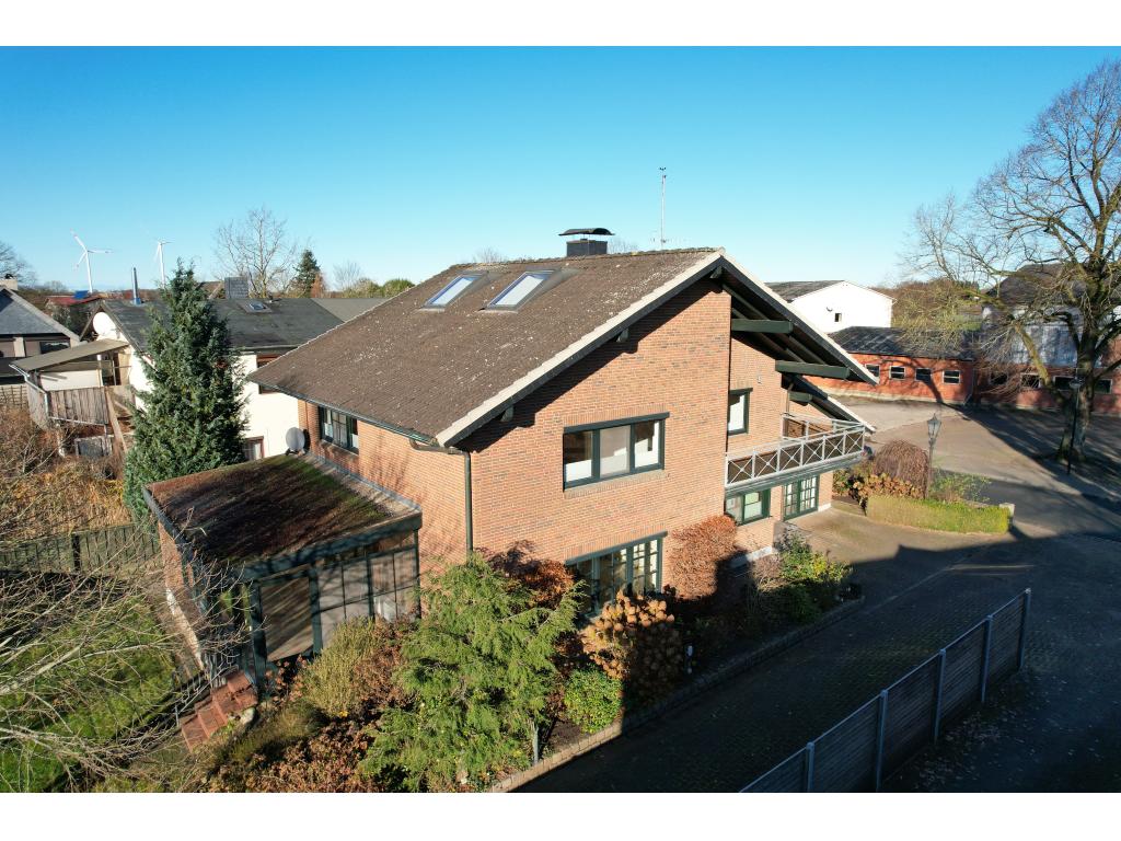 Seitenansicht Einfamilienhaus: Seitenansicht