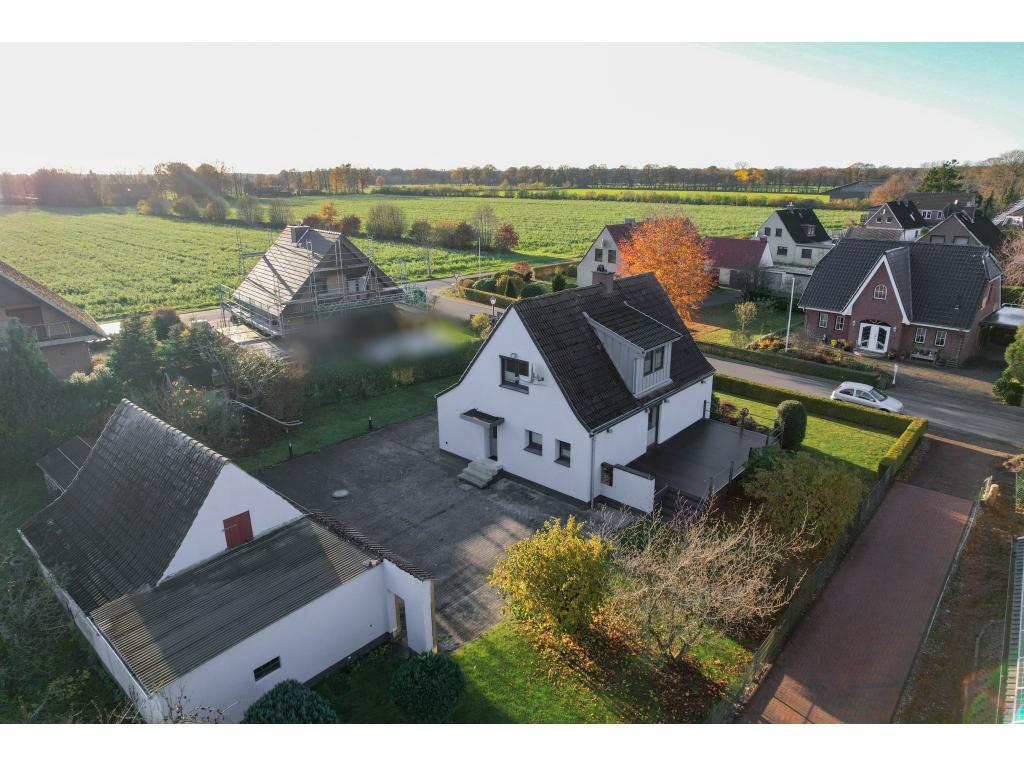 Luftbild Einfamilienhaus: Luftbild