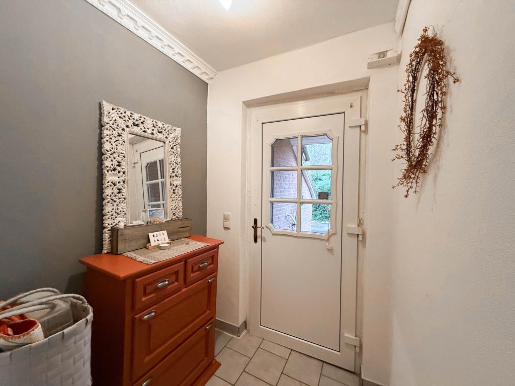 Reihenhaus: heller Eingangsbereich