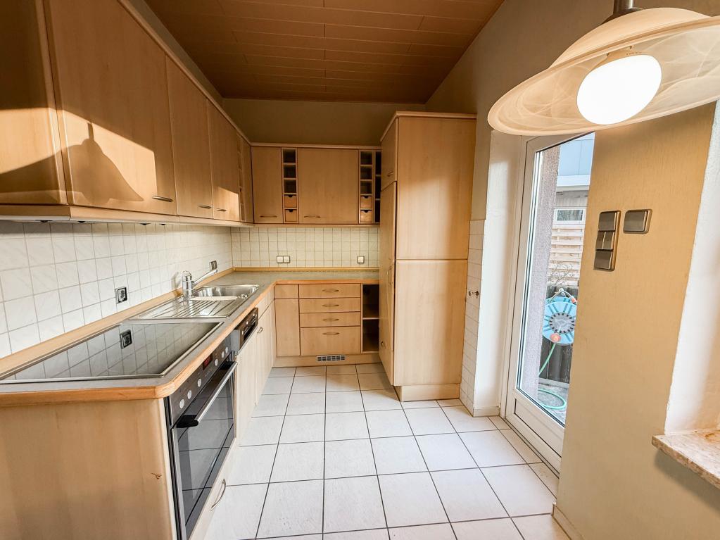 Doppelhaush&auml;lfte: K&uuml;che