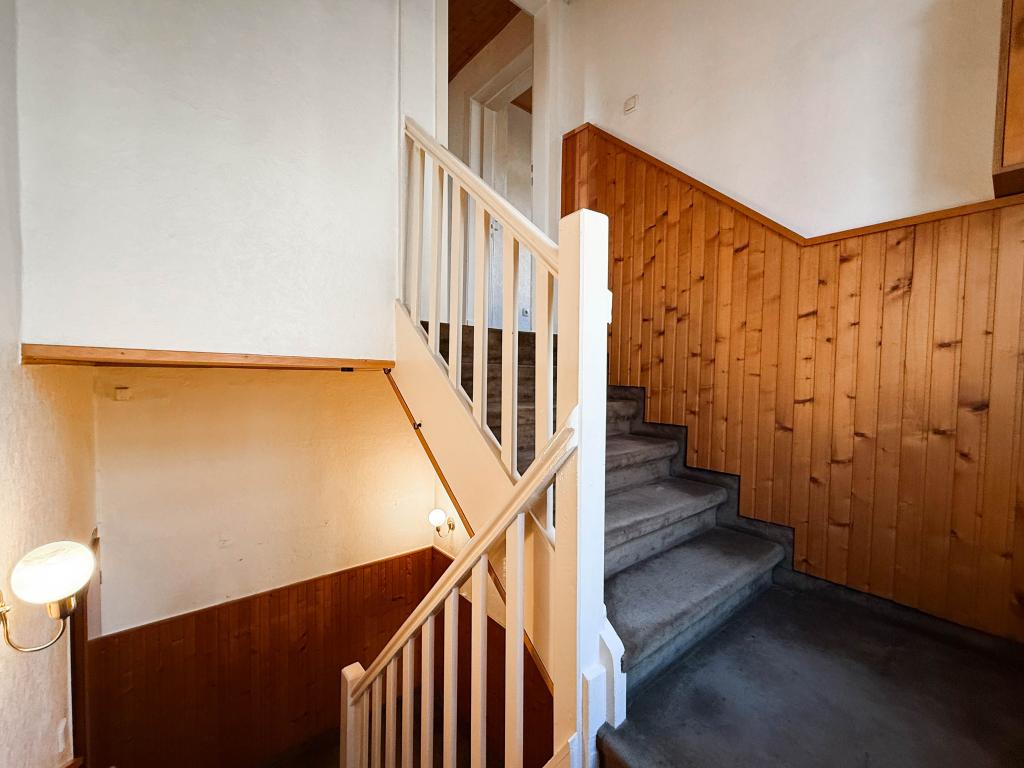 Doppelhaush&auml;lfte: Treppe ins OG