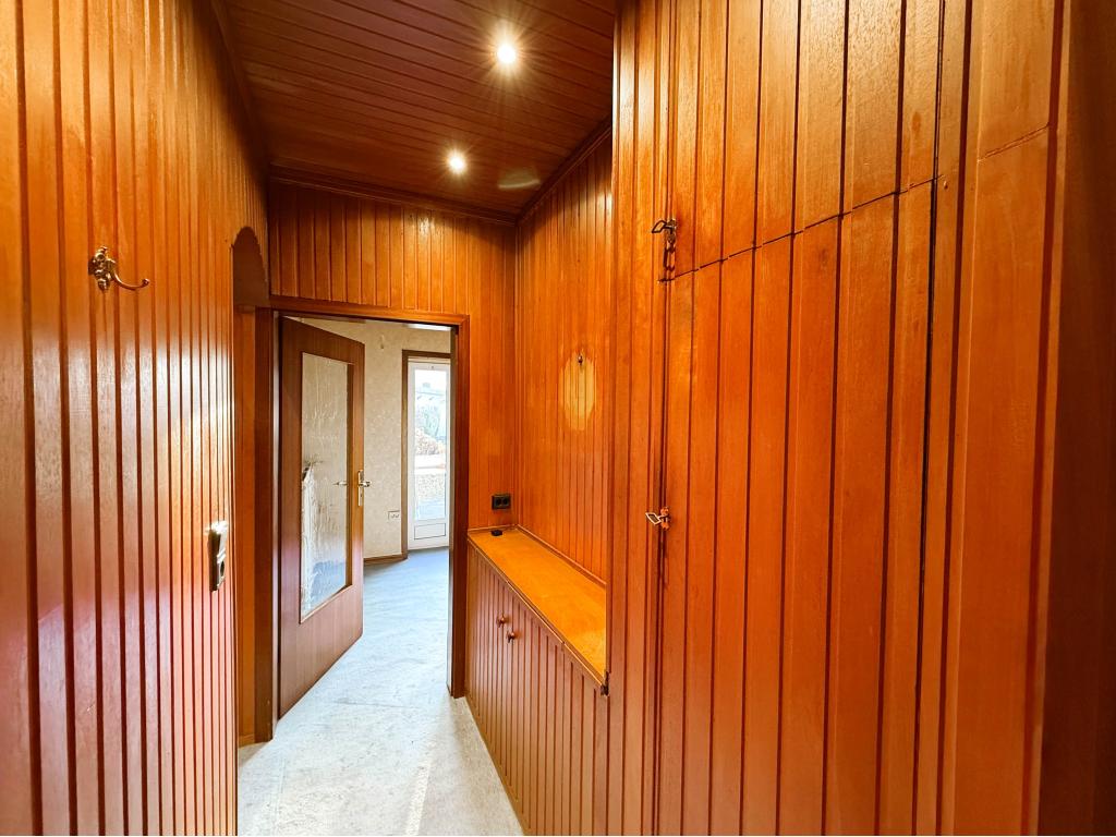 Doppelhaush&auml;lfte: Flur EG