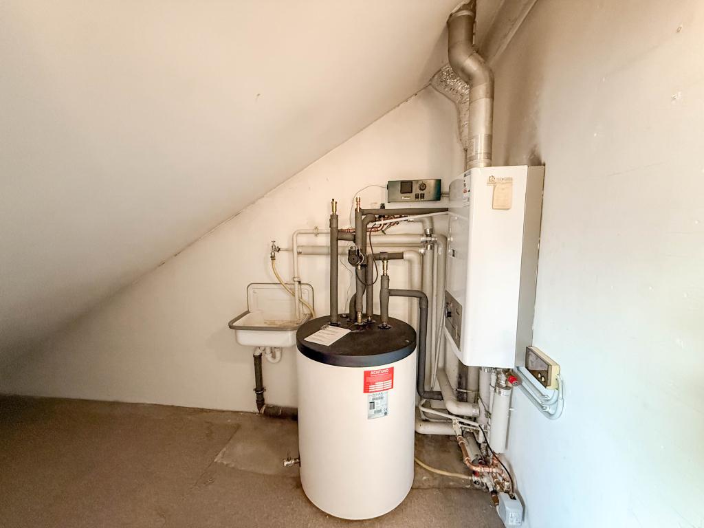 Abstellraum / Heizungsraum im DG Reihenhaus: Abstellraum / Heizungsraum im DG