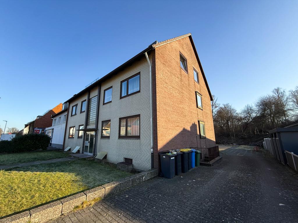 MFH mit Entwicklungspotenzial! Mehrfamilienhaus: MFH mit Entwicklungspotenzial!