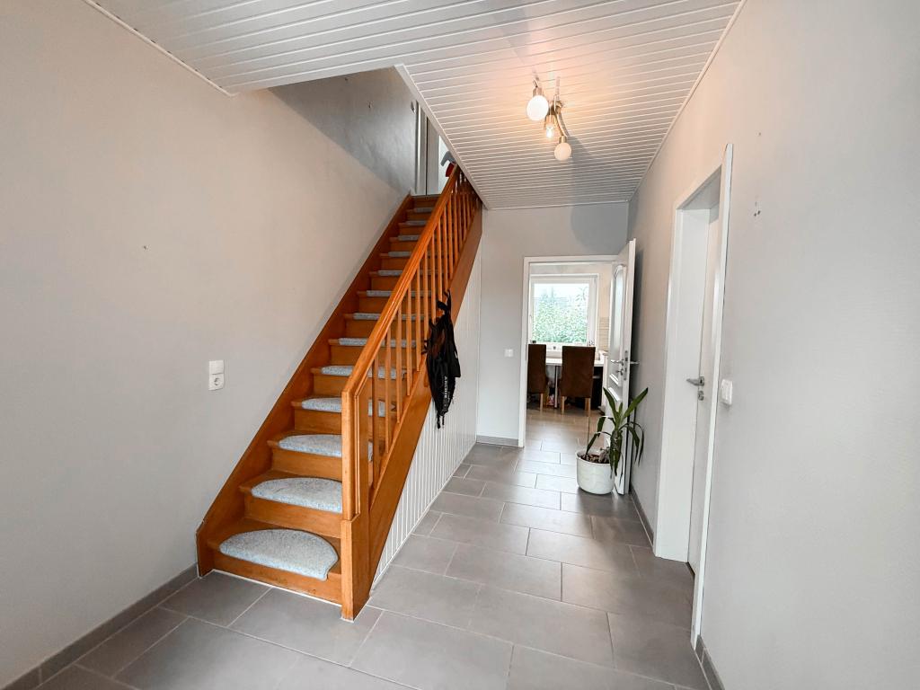 Doppelhaush&auml;lfte: Eingangsbereich