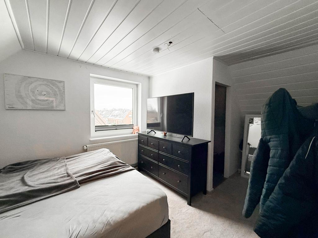 Doppelhaush&auml;lfte: Schlafzimmer 2