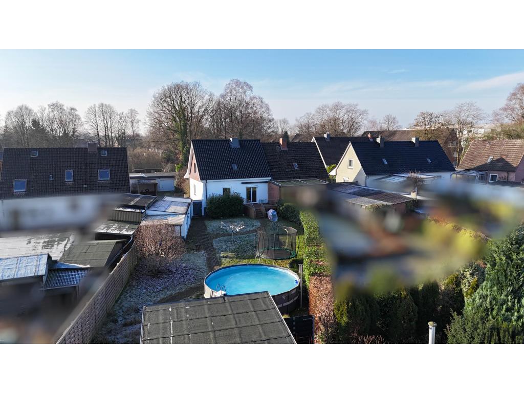 Doppelhaush&auml;lfte: R&uuml;ckansicht des Hauses