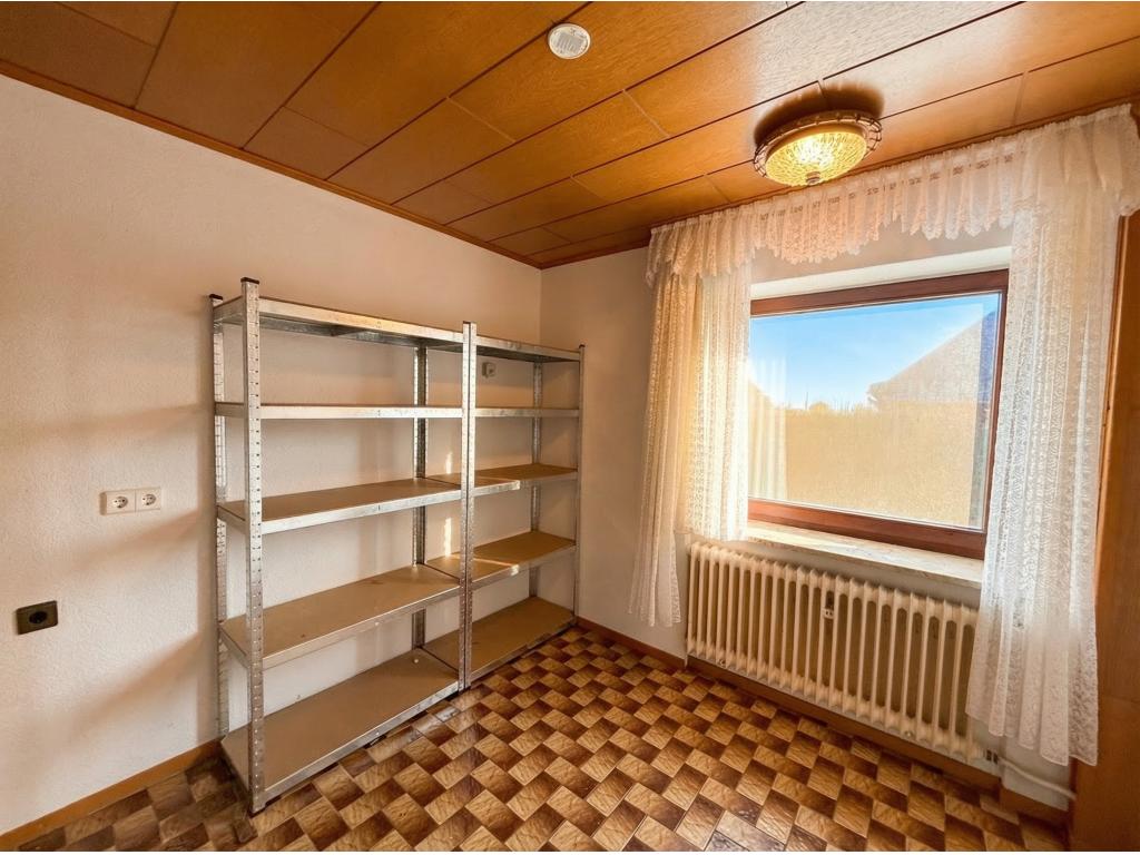 angrenzender Vorratsraum Einfamilienhaus: angrenzender Vorratsraum