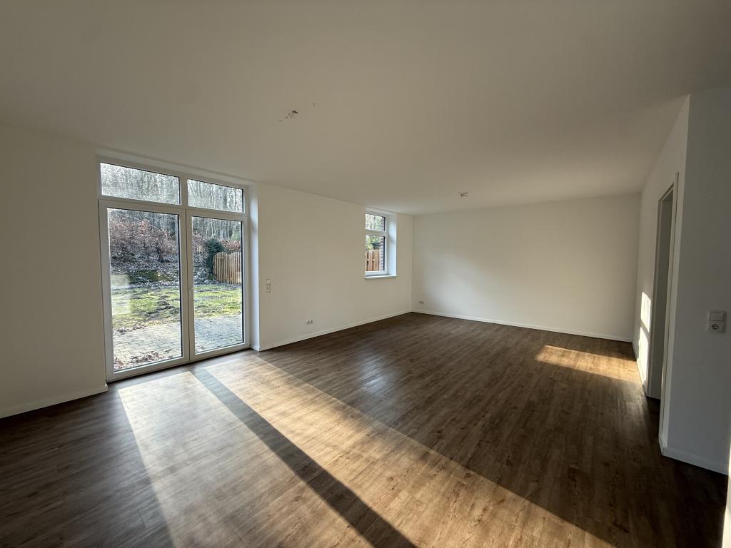 Doppelhaush&auml;lfte: Wohn- und Essbereich