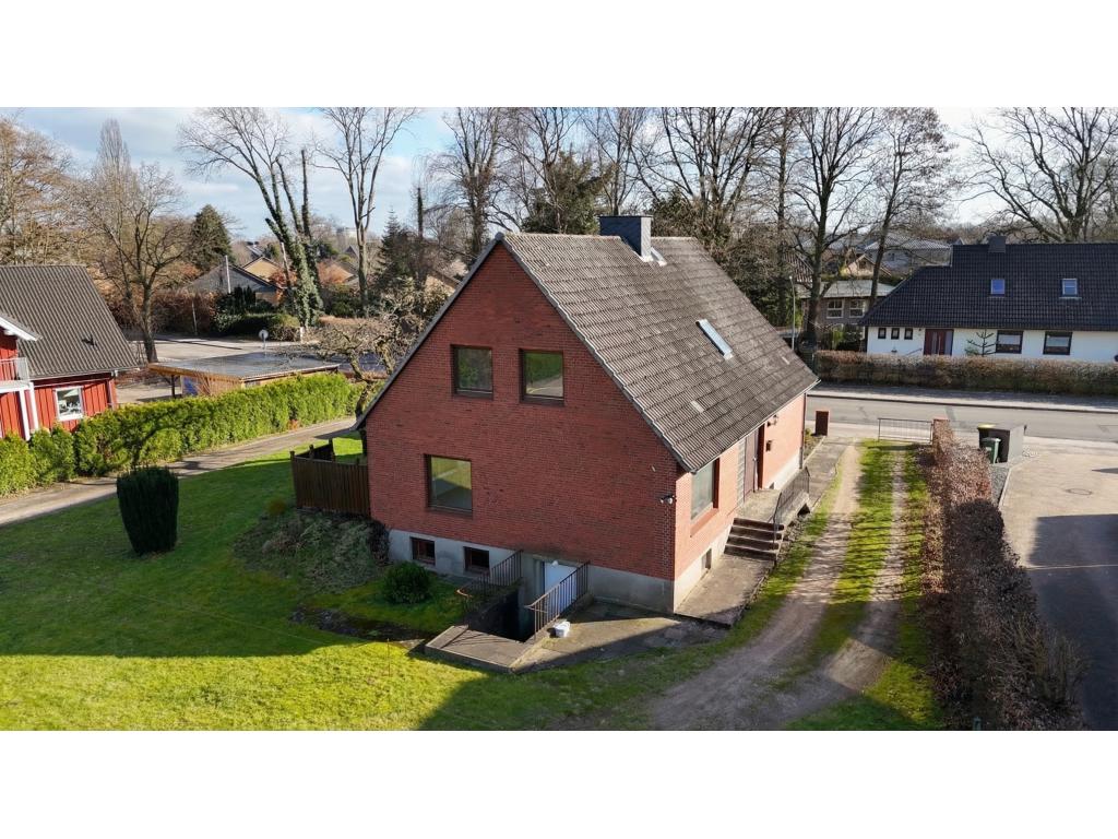 Rückansicht Einfamilienhaus: Rückansicht