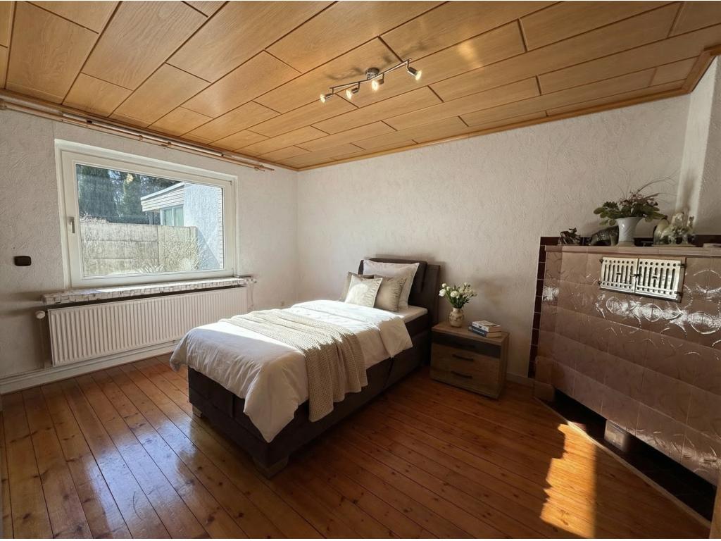Schlafzimmer / Esszimmer Doppelhaushälfte: Schlafzimmer / Esszimmer