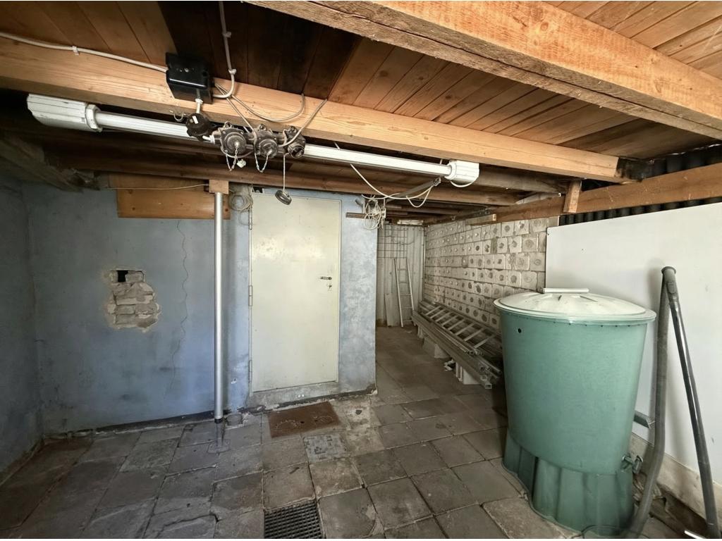 Anbauten / Nebengebäude Doppelhaushälfte: Anbauten / Nebengebäude