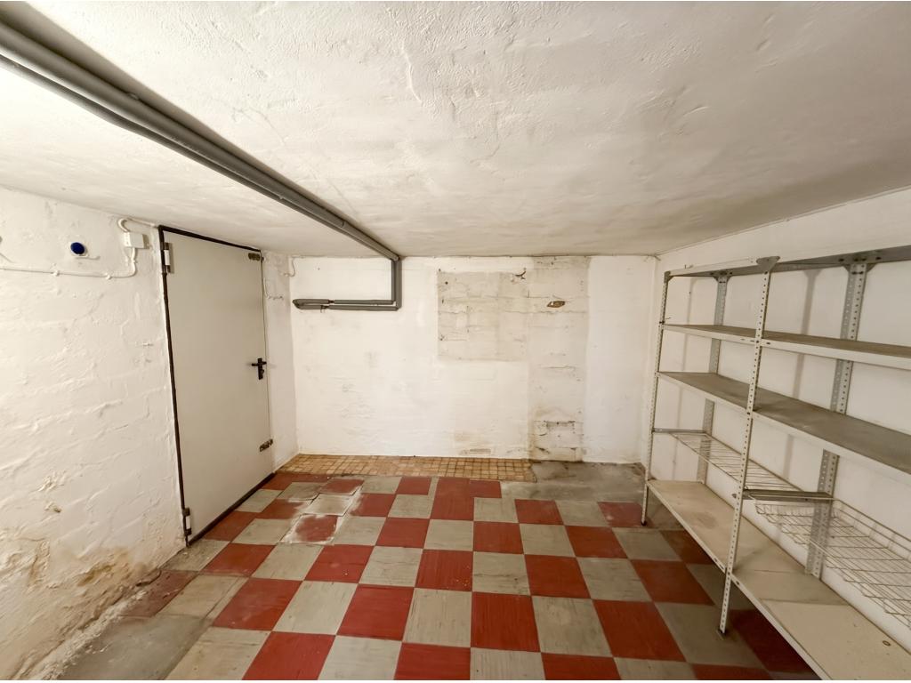 Doppelhaush&auml;lfte: Kellerraum