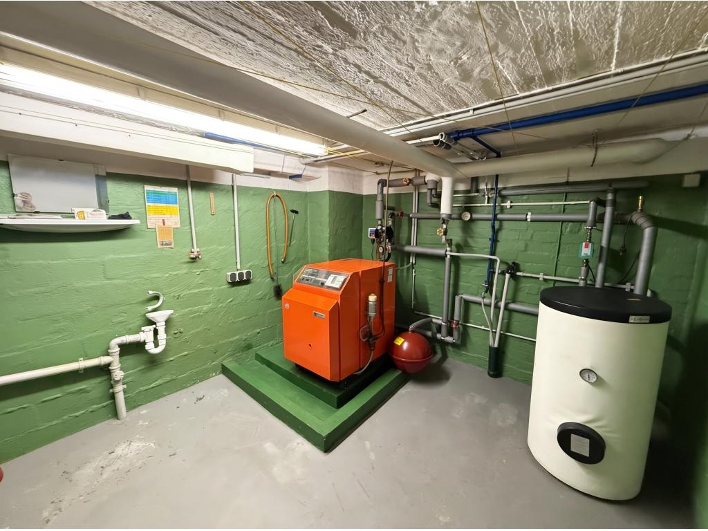 Doppelhaush&auml;lfte: Heizungsraum