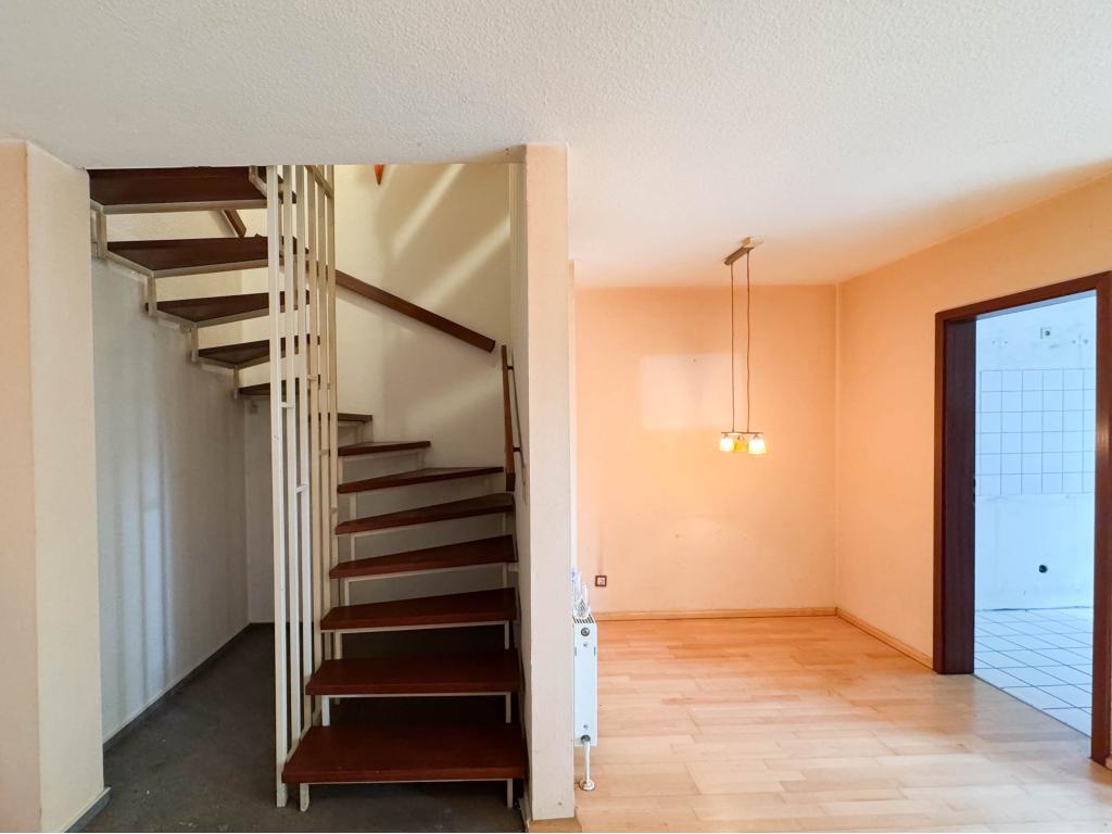 Treppen / Essbereich Reihenhaus: Treppen / Essbereich