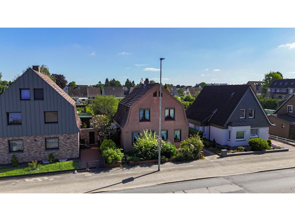 Einfamilienhaus: Au&szlig;enansicht
