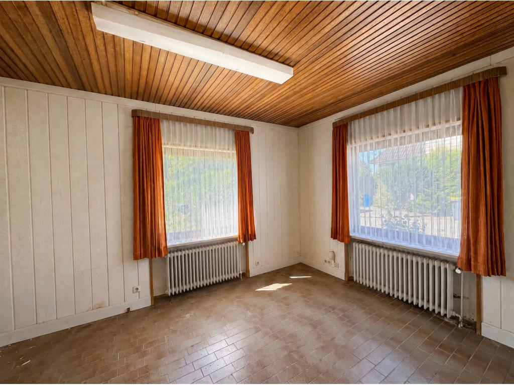 Büroraum 1 - Halle Einfamilienhaus: Büroraum 1 - Halle
